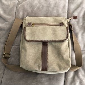 New Cargoit Crossbody